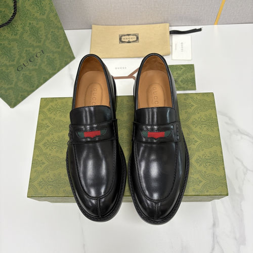 Gucci Jordaan Leather Loafers With Webbing