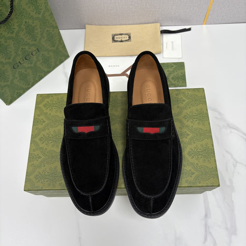 Gucci Jordaan Leather Loafers With Webbing