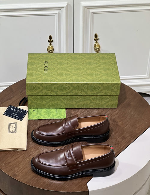 Gucci Horsebit Decor Leather Loafers