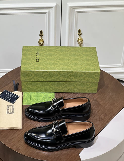 Gucci Horsebit Decor Leather Loafers