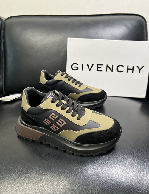 Givenchy Leather Casual Sneakers With Comfortable Sole