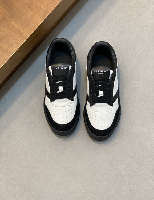 Givenchy Nappa Leather Casual Sneakers