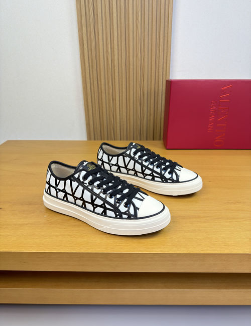 Valentino Casual Skate Shoes Napa Leather Upper TPR Sole