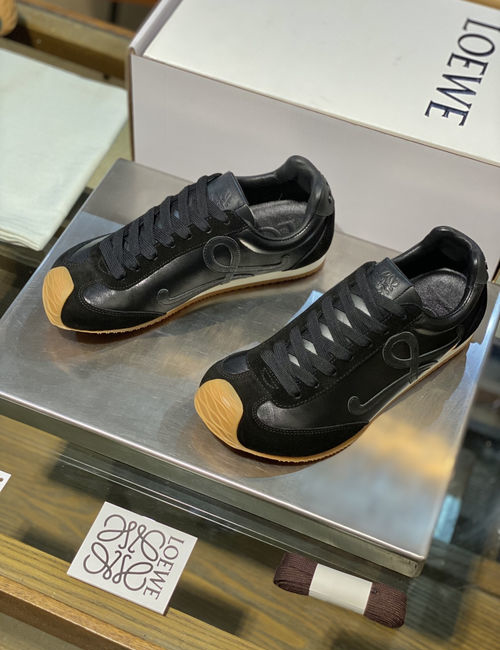 Loewe Ballet Runner 2.0 Cat Decor Sneakers
