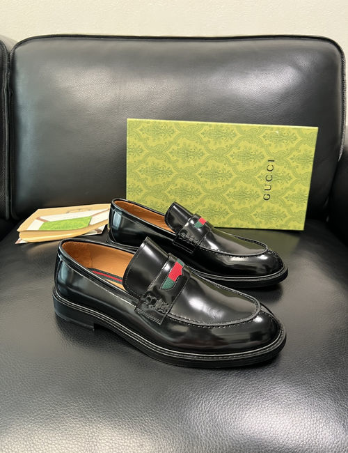 Gucci Classic Leather Dress Shoes