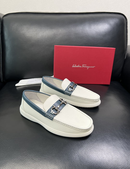 Ferragamo Cowhide Leather Comfortable Loafers