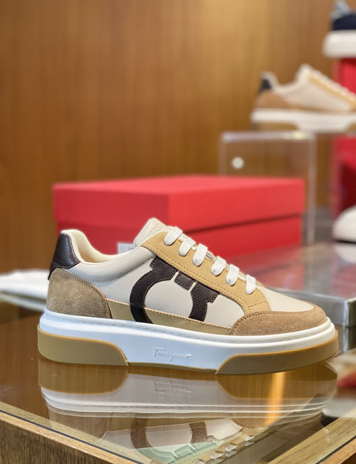 Ferragamo Gancini Low-top Leather Casual Shoes