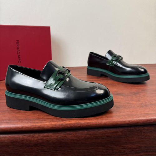 Ferragamo Classic Loafers Patent Black Green