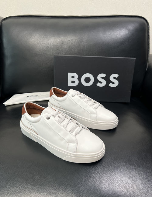 Hugo Boss High Quality Leather With Complex Stitching