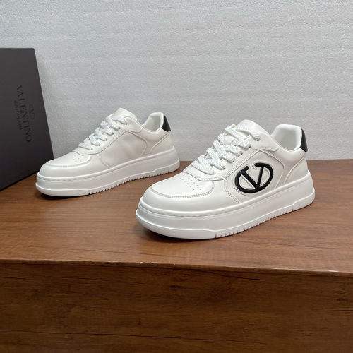 Valentino Classic Low-top Casual Sneakers