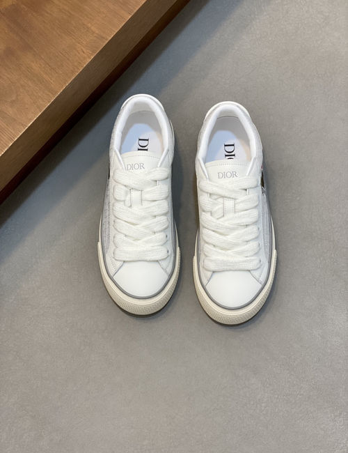 Christian Dior CD Embroidered Logo Casual Sneakers