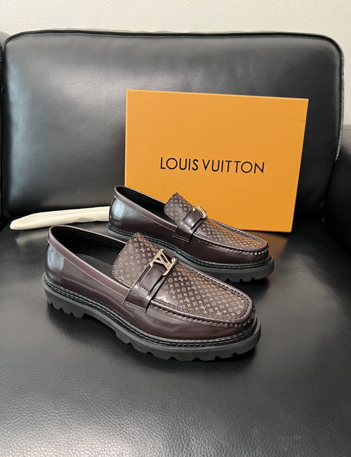 Louis Vuitton LV Leather Shoes Cowhide Upper Rubber Sole