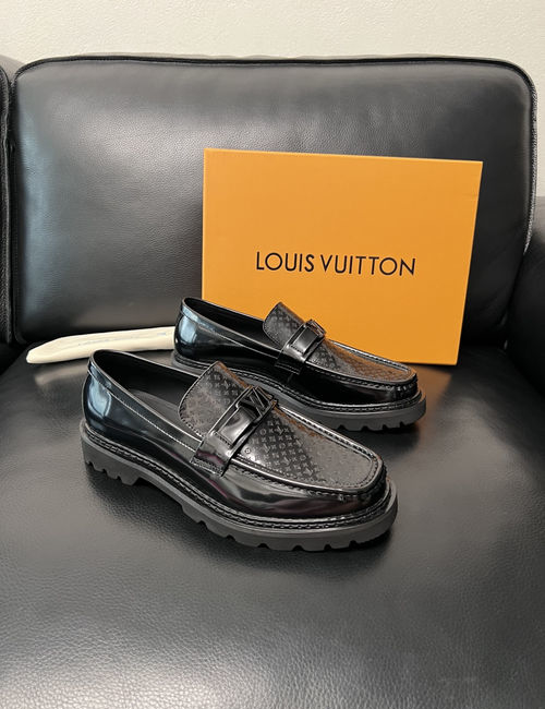Louis Vuitton LV Leather Shoes Cowhide Upper Rubber Sole