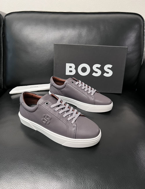 Hugo Boss High Quality Leather With Complex Stitching