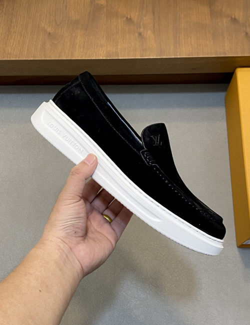 Louis Vuitton LV High-End Casual Sneakers With Monogram Logo And Tpu Sole