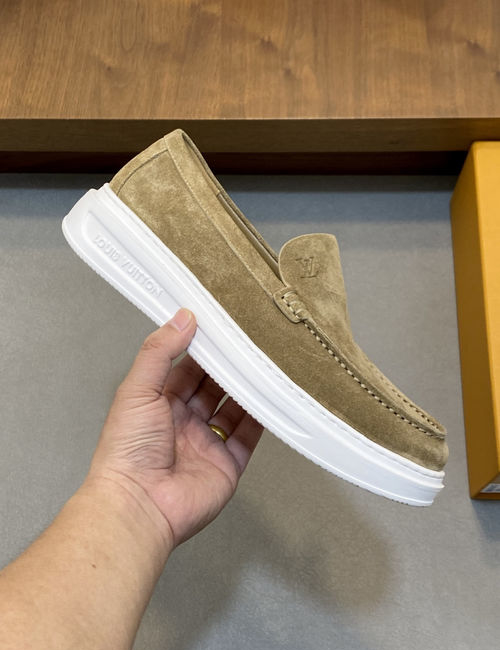Louis Vuitton LV High-End Casual Sneakers With Monogram Logo And Tpu Sole