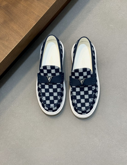 Louis Vuitton LV New Casual Sneakers With Monogram Logo And Breathable Lining