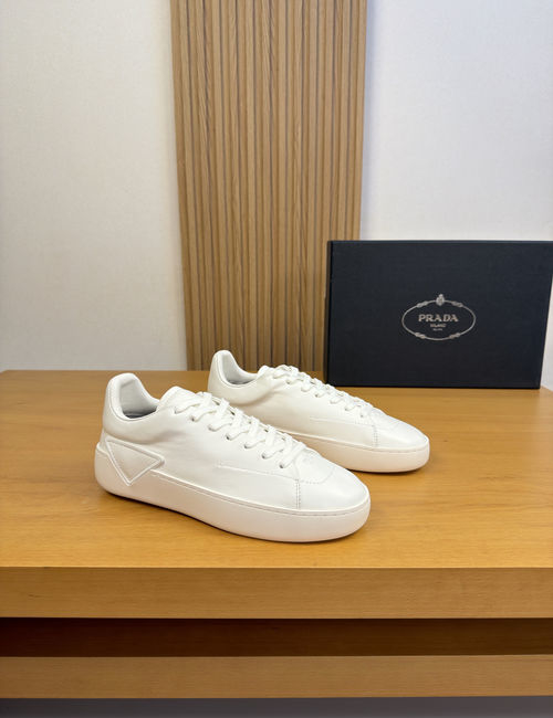Prada Full Grain Leather Casual Sneakers