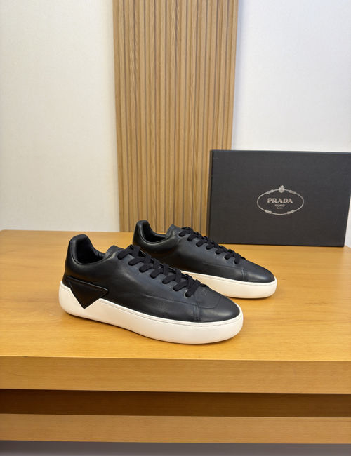 Prada Full Grain Leather Casual Sneakers