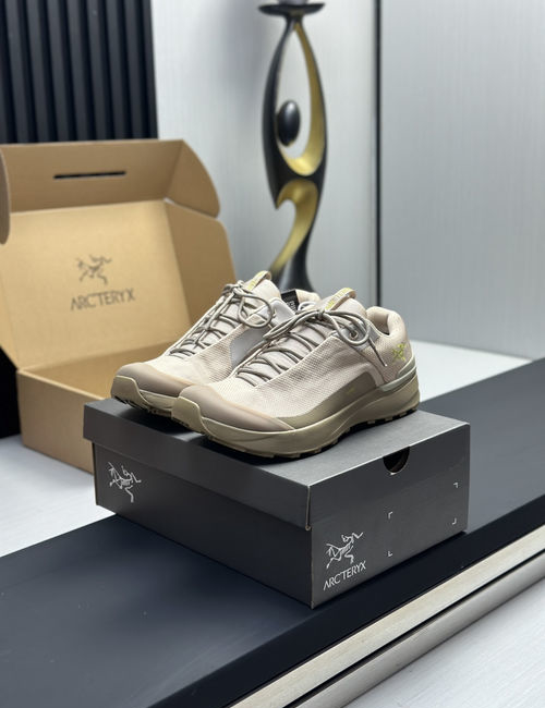 ArcTeryx FF Logo Stitched Casual Sneakers