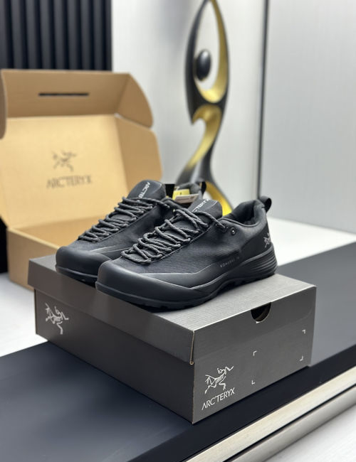 ArcTeryx FF Logo Stitched Casual Sneakers
