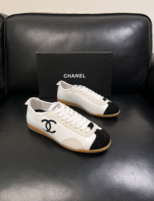 Chanel Leather And Printed Fabric Casual Shoes