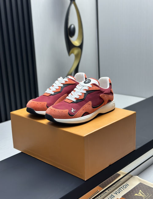 Louis Vuitton LV Classic Runway Cowhide Leather Casual Shoes