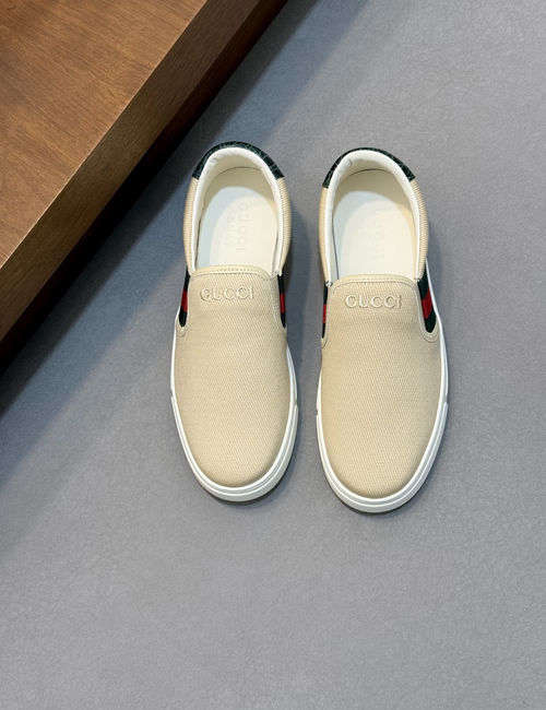 Gucci Pebbled Leather Canvas Casual Sneakers