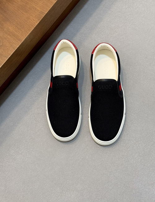 Gucci Pebbled Leather Canvas Casual Sneakers