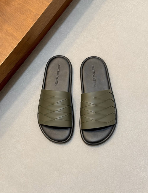 Bottega Veneta BV Calfskin Slippers With High Elastic Foam