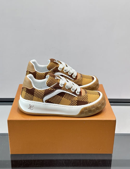 Louis Vuitton LV Tilted Lace-up Low-top Casual Sneakers