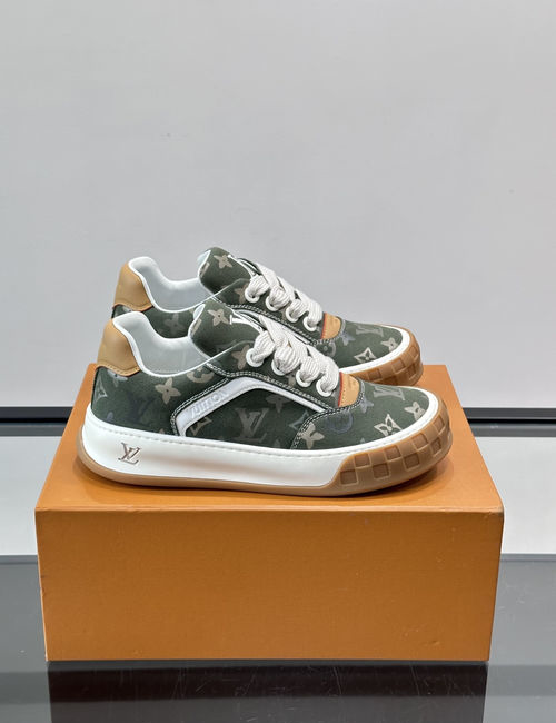 Louis Vuitton LV Tilted Lace-up Low-top Casual Sneakers