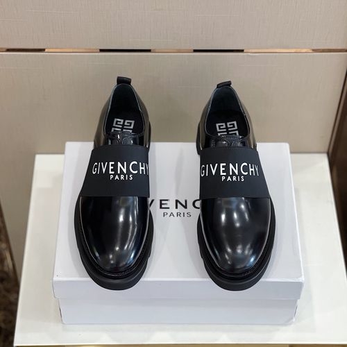 Givenchy Ribbon Leather Shoes With Cowhide