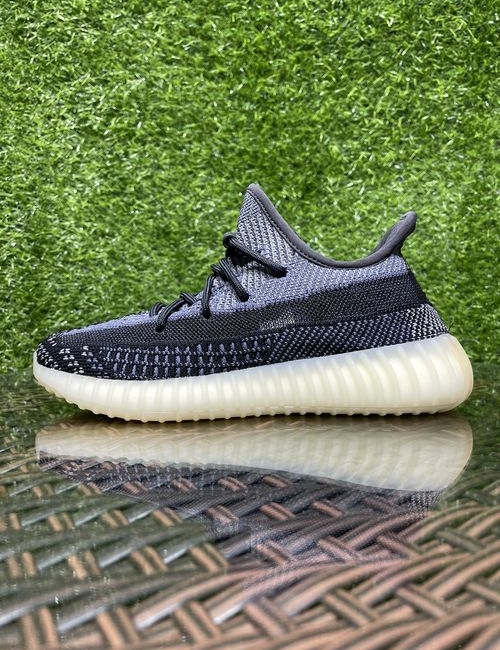 Adidas Yeezy Boost 350V2 Oreo