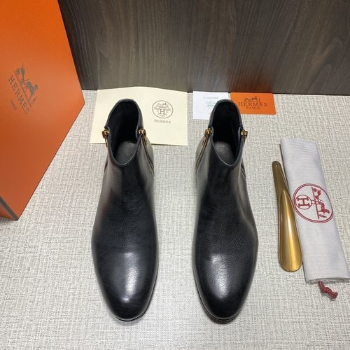 Hermes Zippered Chelsea Boots With Rubber Sole