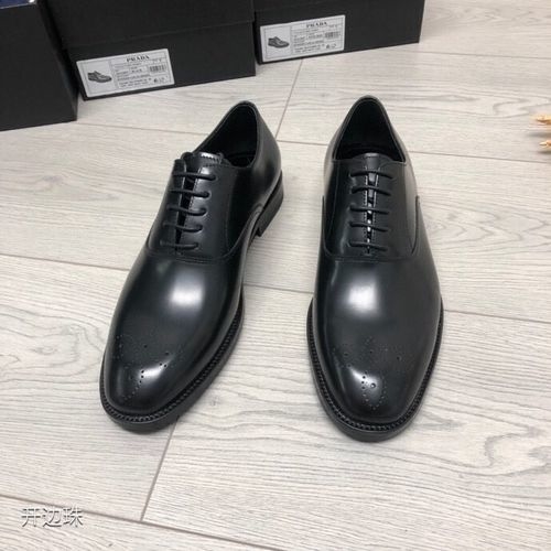 Prada Carved Leather Business Casual Shoes