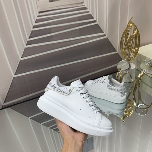 McQueen Top Quality Graffiti Leather Sneakers