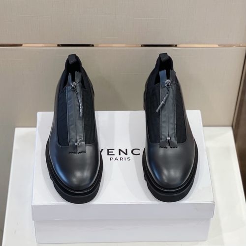Givenchy Combat Round Toe Derby Shoes With EVA Sole