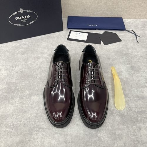 Prada Polished Leather Lace-Up Oxford Shoes
