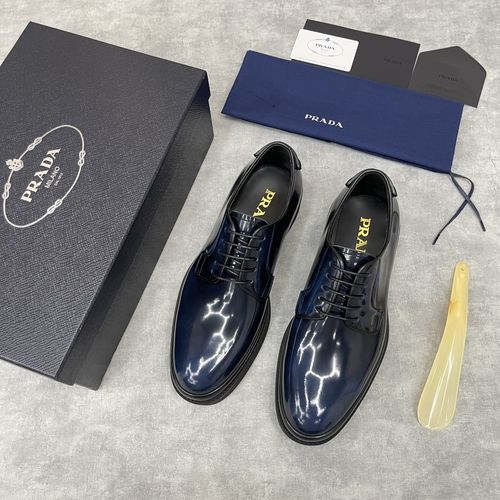 Prada Polished Leather Lace-Up Oxford Shoes