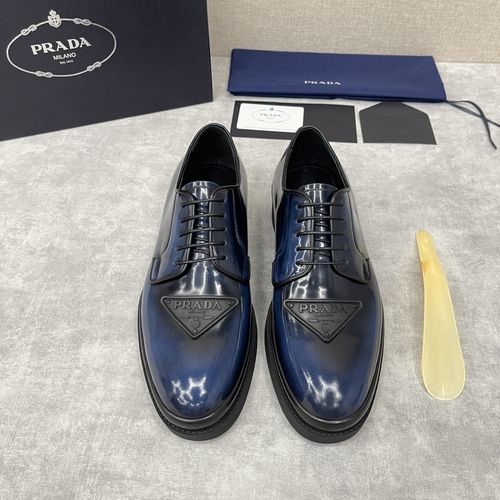 Prada Polished Leather Lace-Up Oxford Shoes