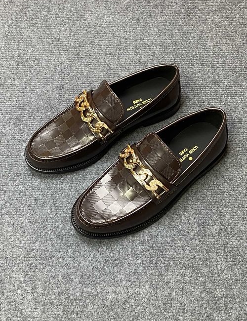 Louis Vuitton LV Chain Wrinkled Leather Shoes With Sole