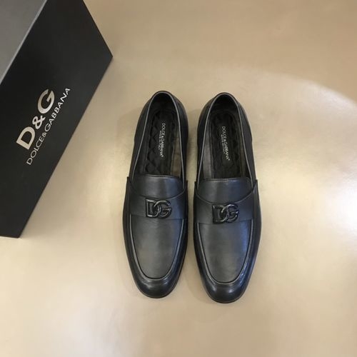 Dolce & Gabbana DG Premium Leather Dress Shoes With Exquisite Details