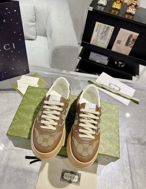 Gucci Calfskin Leather Casual Sneakers