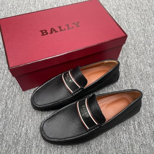 Bally Litchi Grain Leather Slip On Sneakers