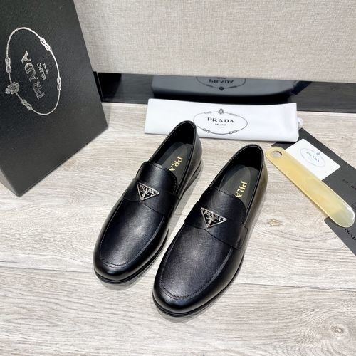 Prada Business Casual Patent Leather Sole Leather Shoes