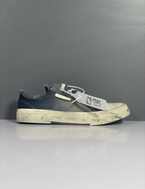 Balenciaga Paris Worn Low-top Casual Canvas Shoes