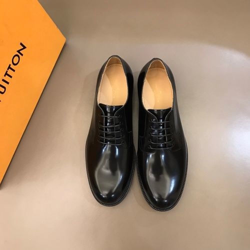 Louis Vuitton LV Formal Leather Shoes With Monogram Hardware
