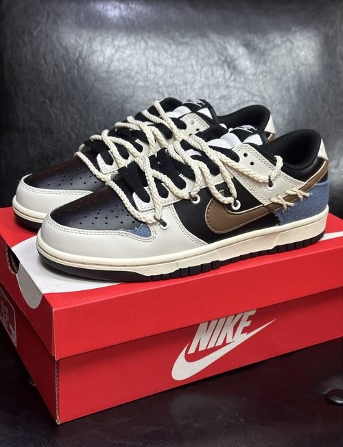 Nike Dunk Low Denim Stitch Sneakers