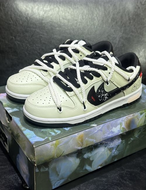 Nike Dunk Low Vintage Newspaper Shoes